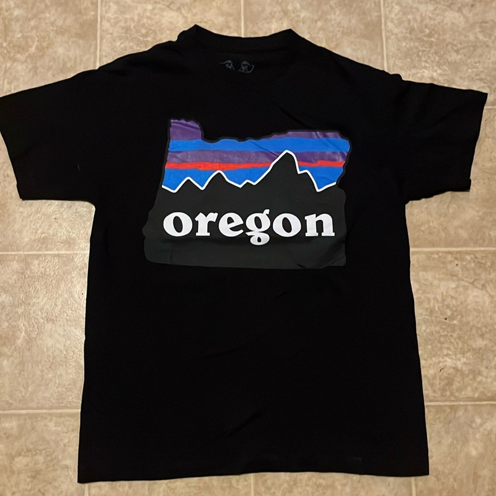 Provisions clothing co. Oregon graphic print short sleeve T